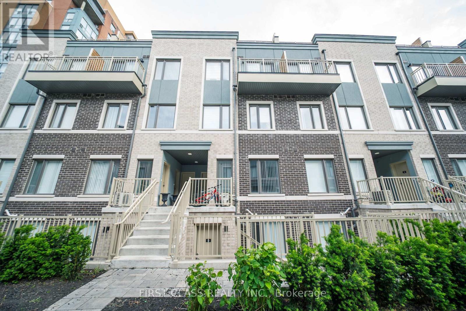 56 - 5 WILLIAM JACKSON WAY, Toronto, Ontario