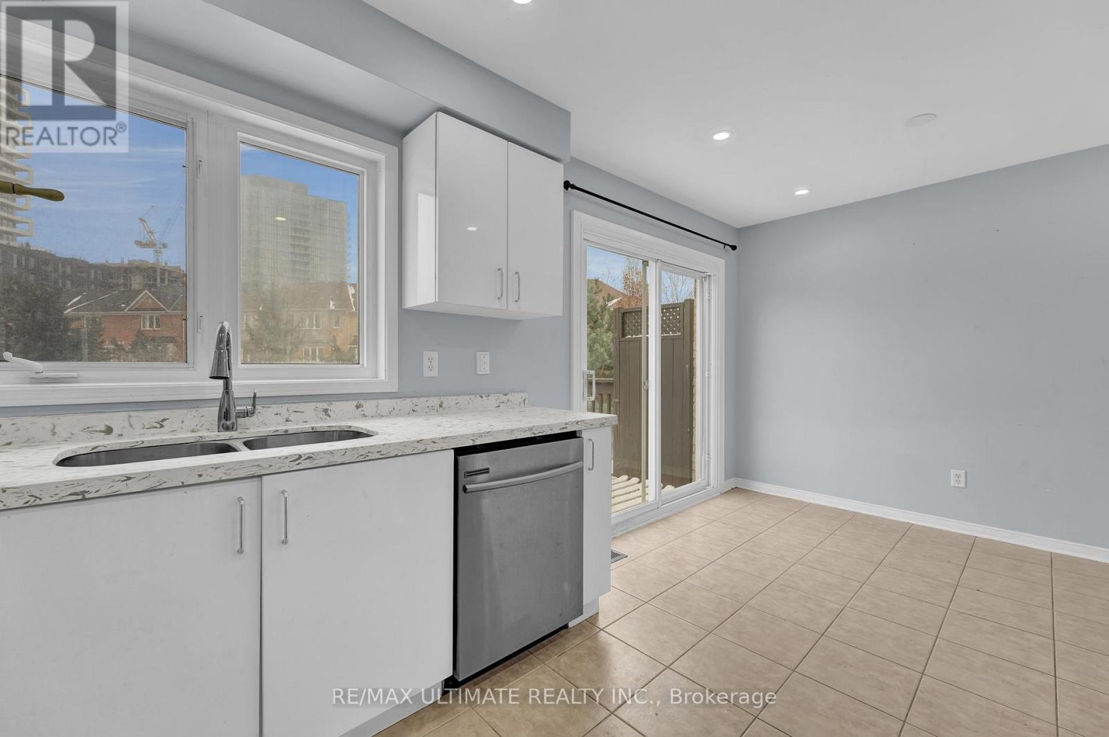 73 Bernard Avenue, Brampton, Ontario  L6Y 5S4 - Photo 33 - W13720674