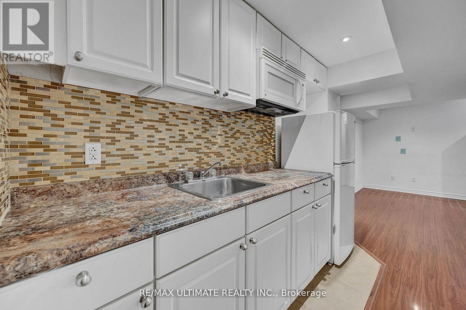 73 Bernard Avenue, Brampton, Ontario  L6Y 5S4 - Photo 45 - W13720674