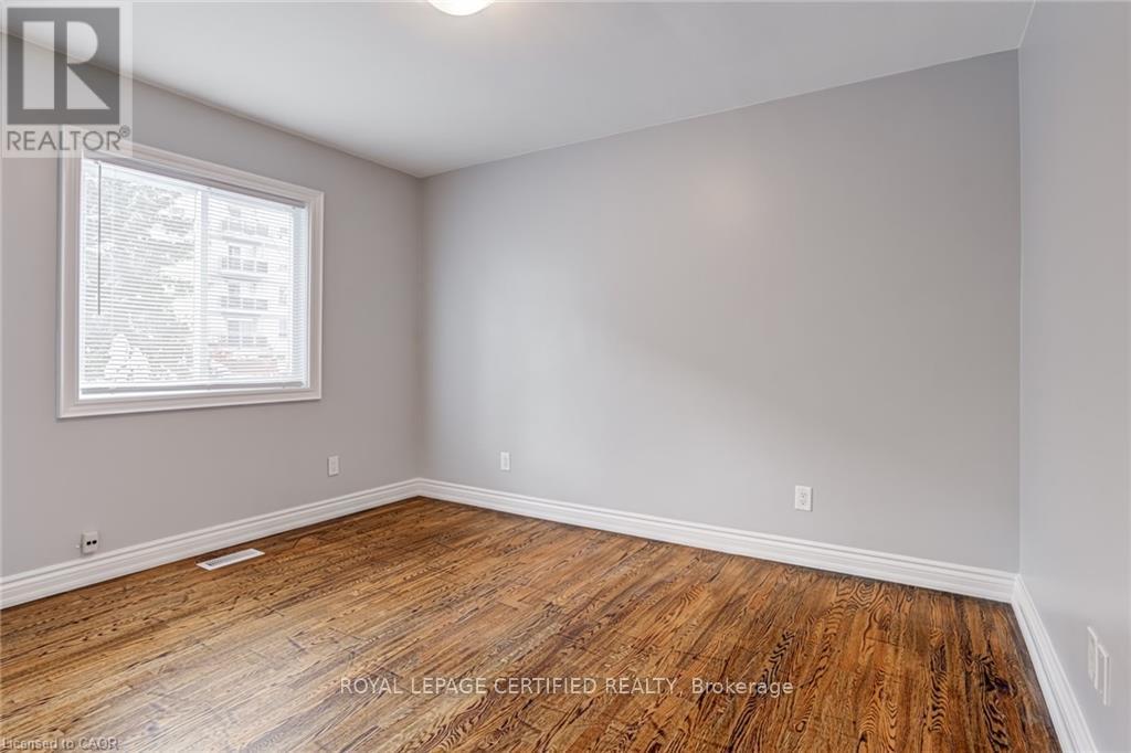 54 Duncombe Drive, Hamilton, Ontario  L9A 2G2 - Photo 12 - X13720678