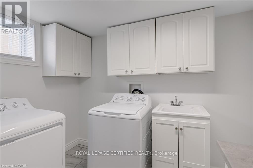 54 Duncombe Drive, Hamilton, Ontario  L9A 2G2 - Photo 23 - X13720678