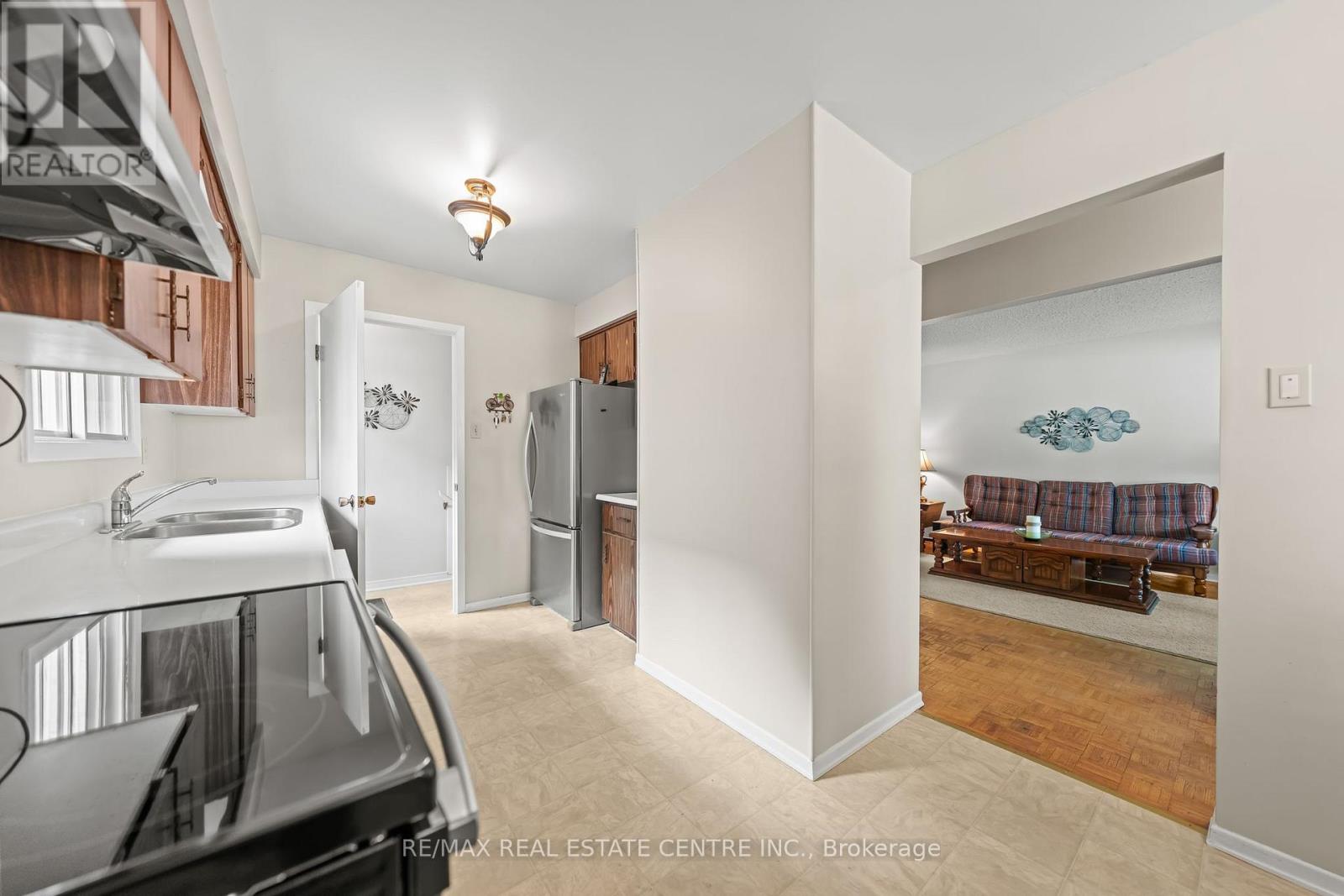 120 Arrowhead Crescent, Kitchener, Ontario  N2P 1B9 - Photo 12 - X13720686
