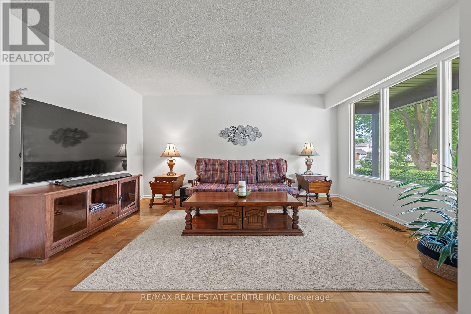120 Arrowhead Crescent, Kitchener, Ontario  N2P 1B9 - Photo 5 - X13720686