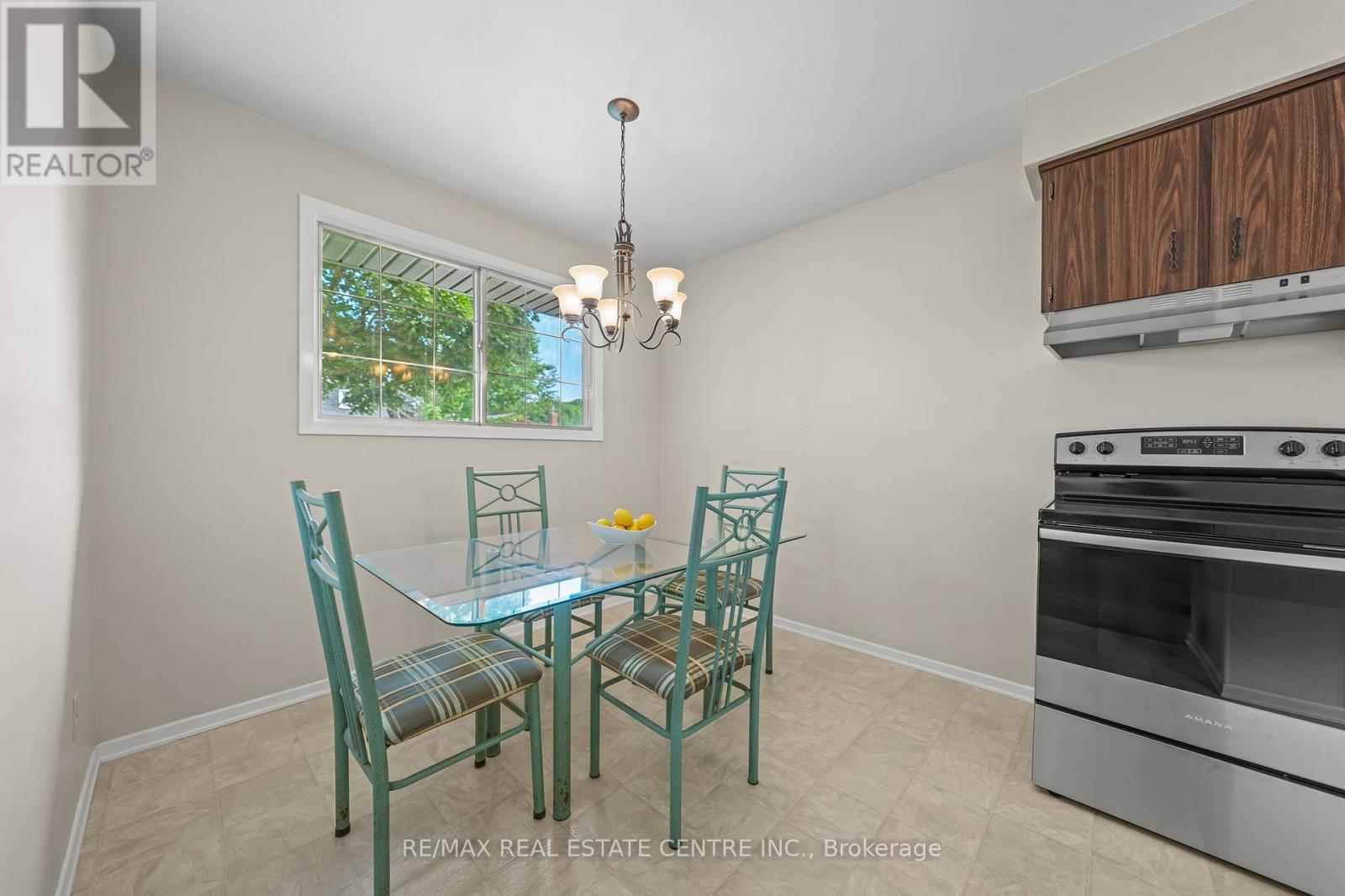 120 Arrowhead Crescent, Kitchener, Ontario  N2P 1B9 - Photo 9 - X13720686