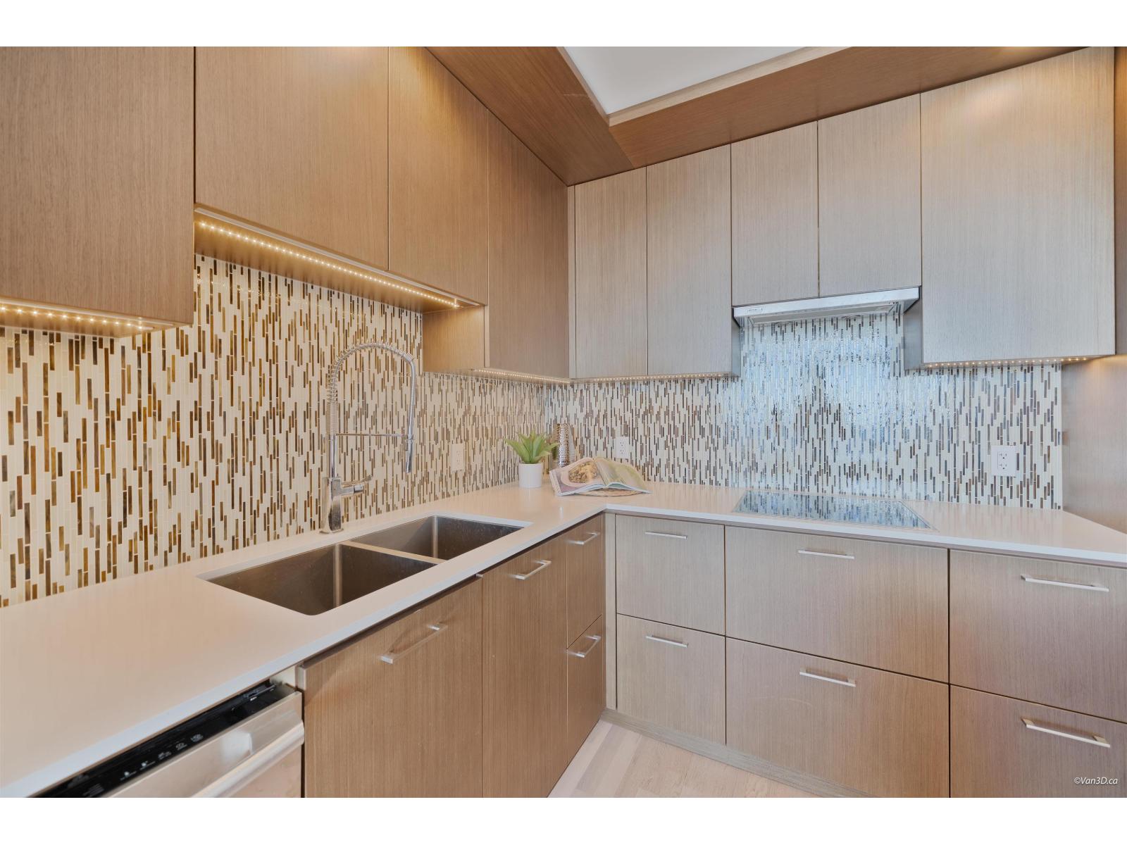 4807 13495 Central Avenue, Surrey, British Columbia  V3T 0K2 - Photo 8 - R3159379