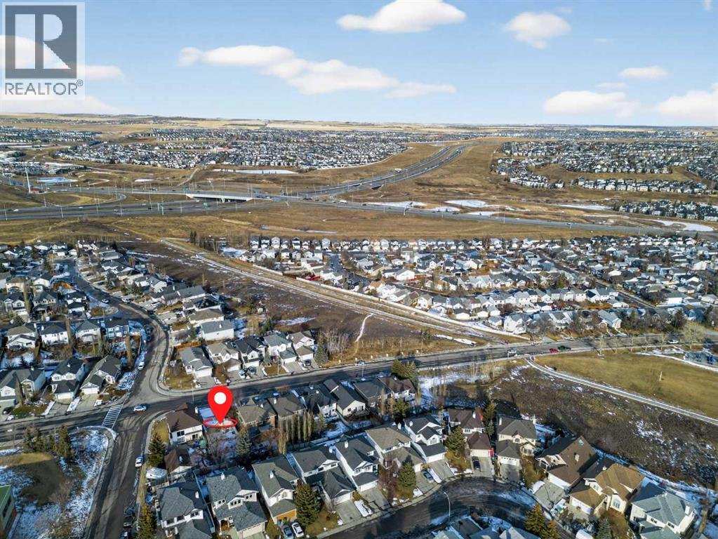 10929 Hidden Valley Drive Nw, Calgary, Alberta  T3A 5V7 - Photo 8 - A2311158