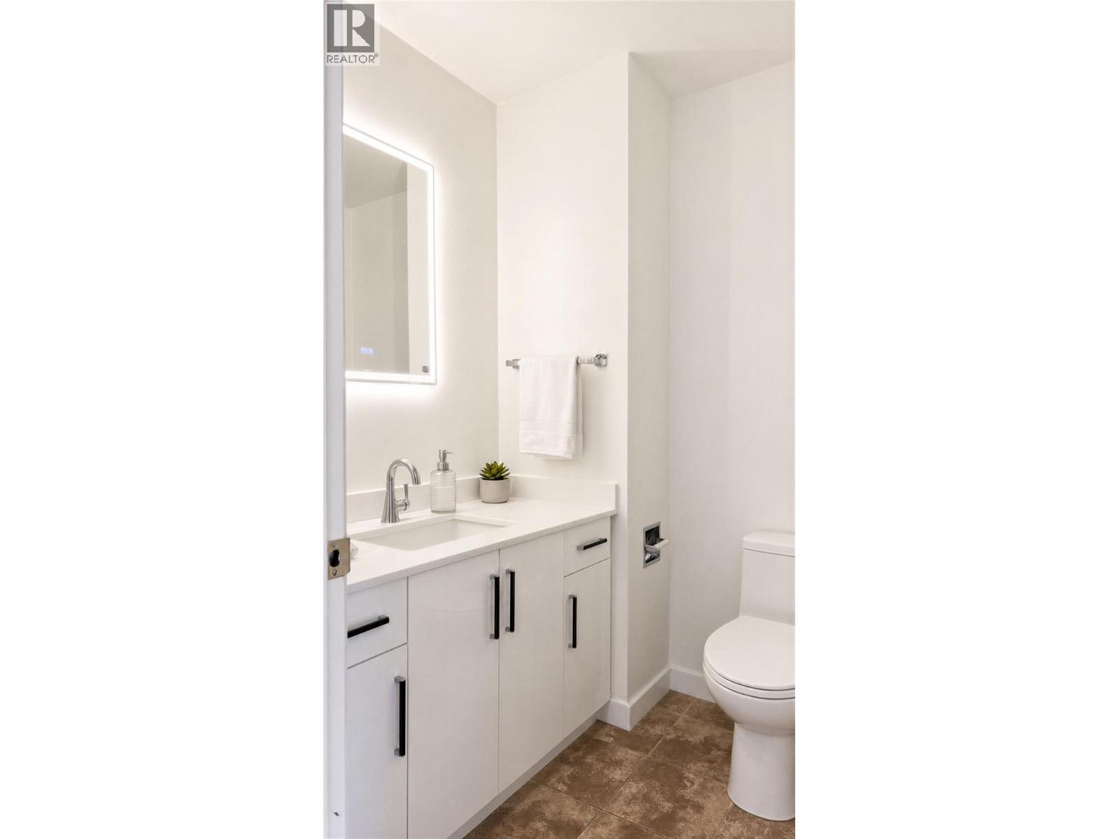 1286 Monashee Court, Kamloops, British Columbia  V2C 6B4 - Photo 3 - 10397974
