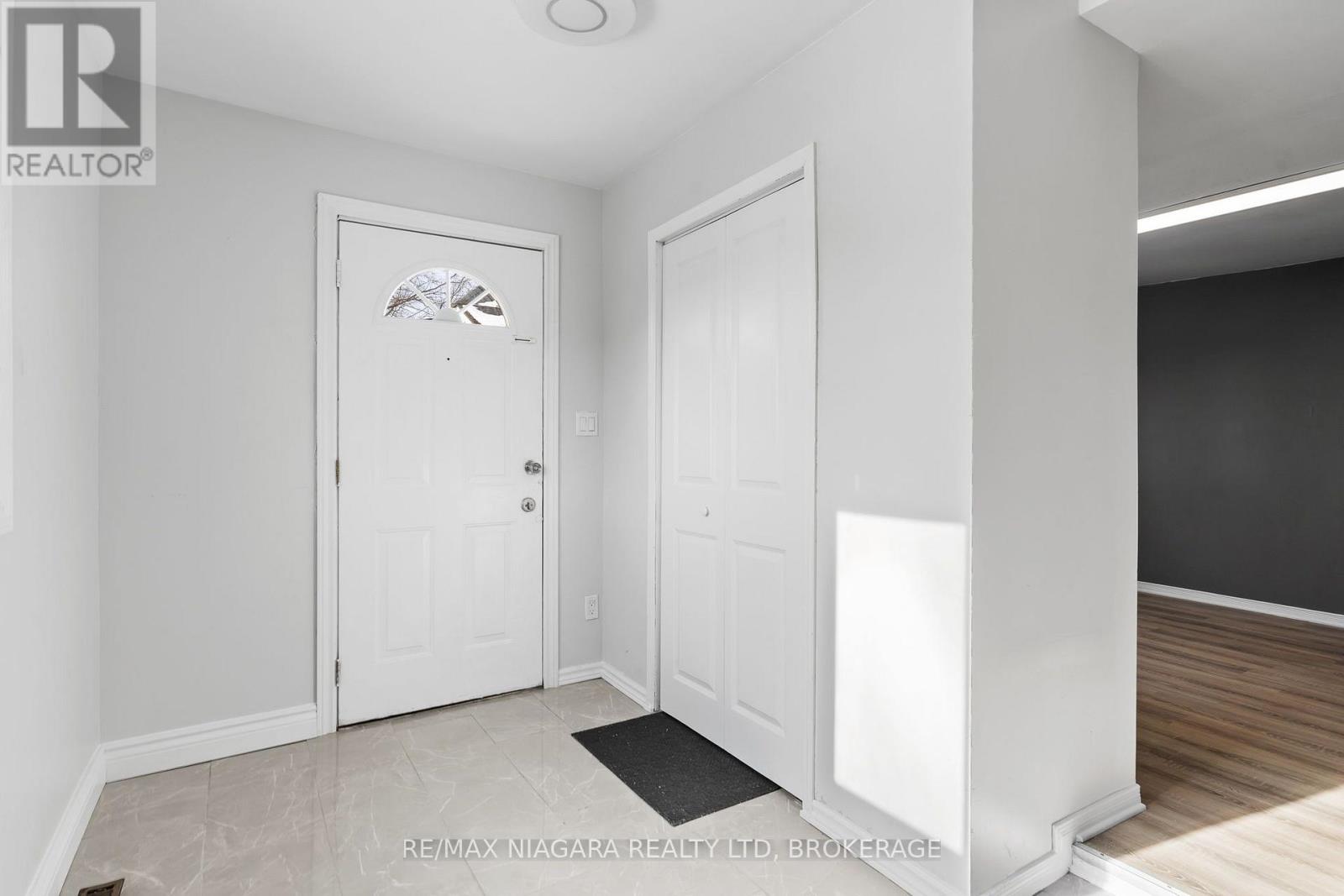 1 - 115 Kinnear Street, Port Colborne, Ontario L3K 1A8 - Photo 3 - X13720724