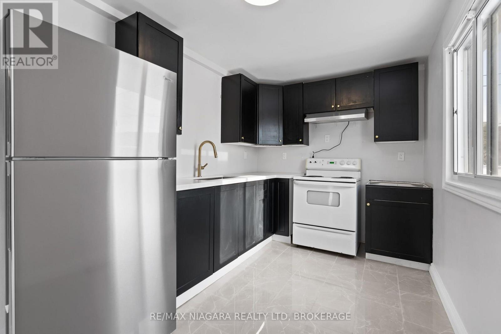 1 - 115 Kinnear Street, Port Colborne, Ontario L3K 1A8 - Photo 4 - X13720724
