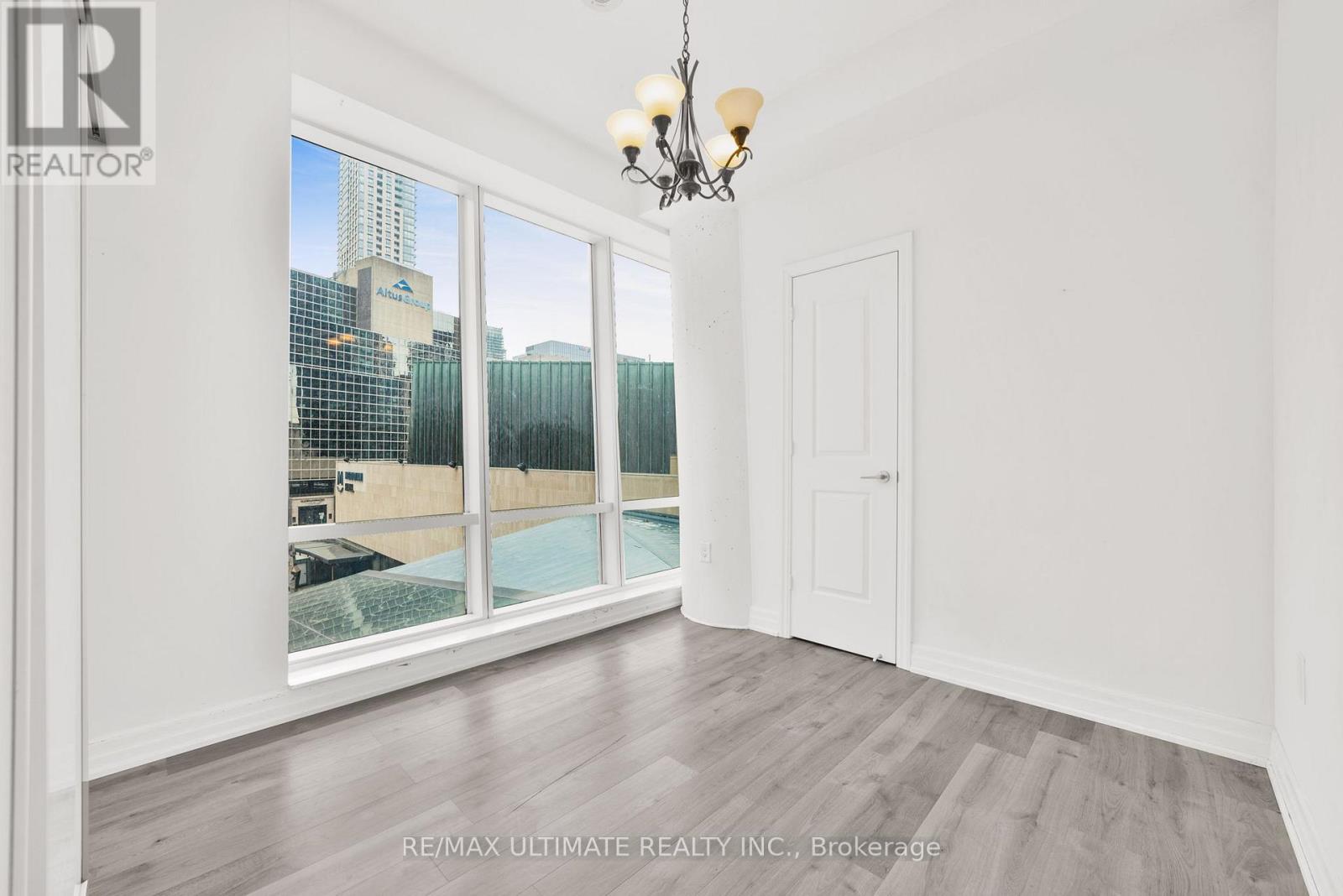 506 - 8 The Esplanade Street, Toronto, Ontario  M5E 0A6 - Photo 2 - C13720704