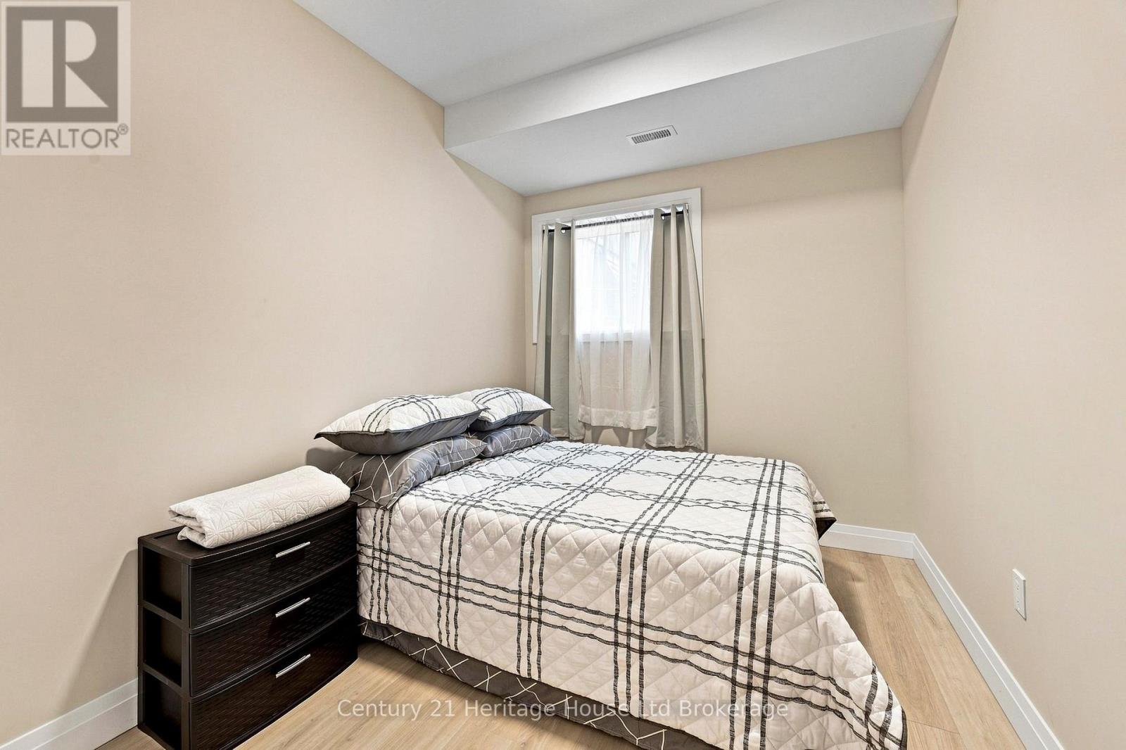 1102 - 361 Quarter Town Line, Tillsonburg, Ontario  N5G 0K2 - Photo 10 - X13720712