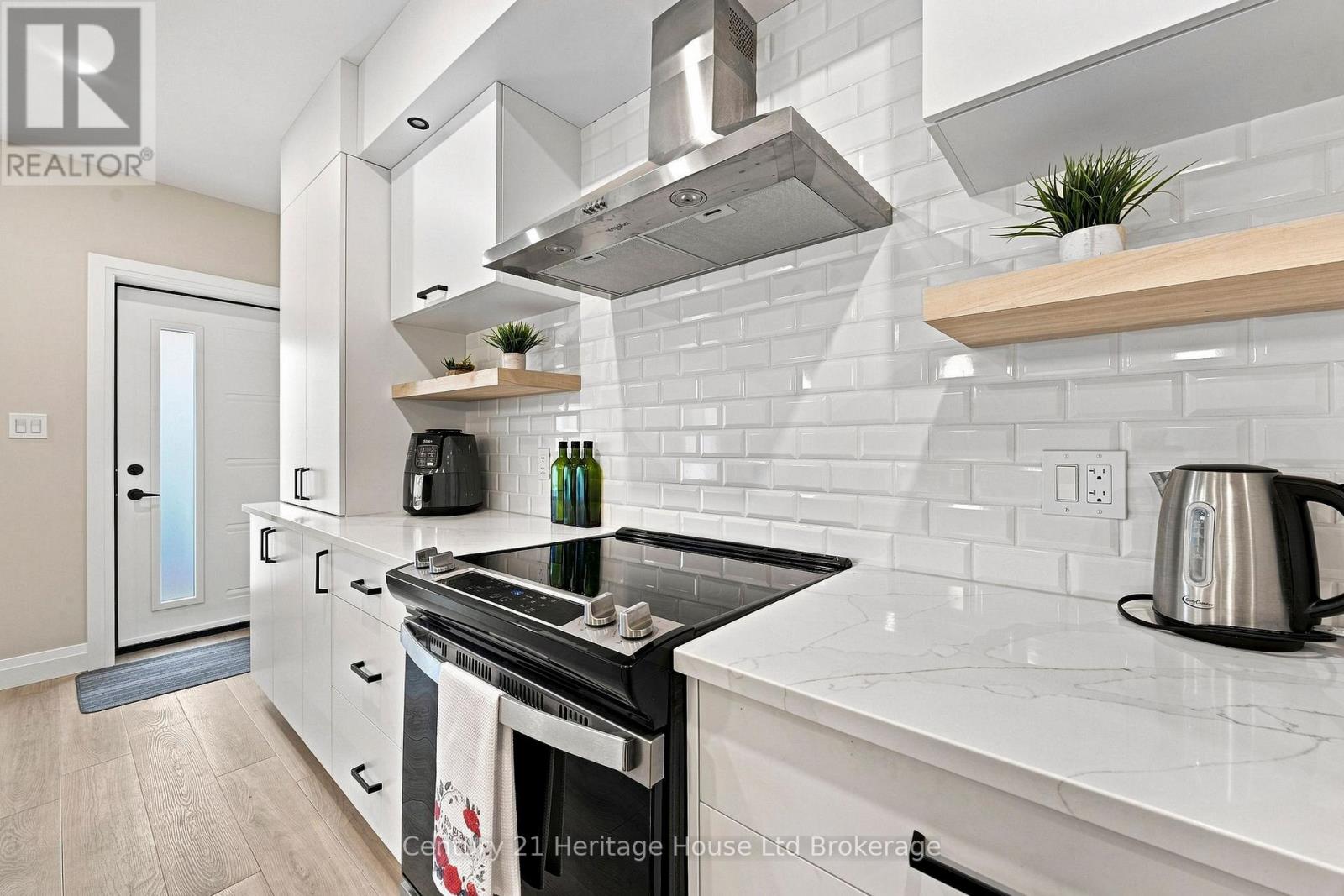 1102 - 361 Quarter Town Line, Tillsonburg, Ontario  N5G 0K2 - Photo 6 - X13720712