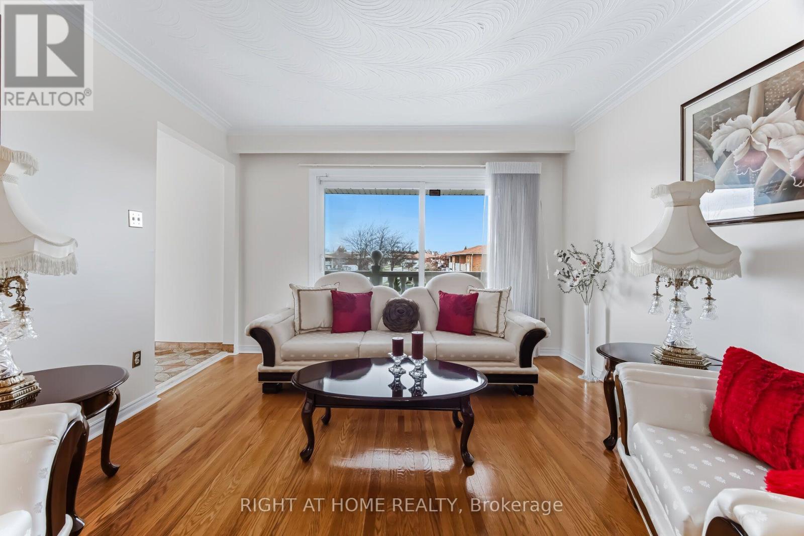 3938 Midhurst Lane, Mississauga, Ontario  L4Z 1C7 - Photo 8 - W13720692