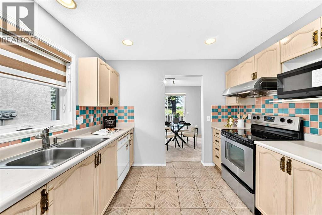 76, 388 Sandarac Drive Nw, Calgary, Alberta T3K 4E3 - Photo 9 - A2336774