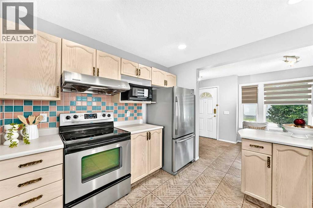 76, 388 Sandarac Drive Nw, Calgary, Alberta T3K 4E3 - Photo 10 - A2336774