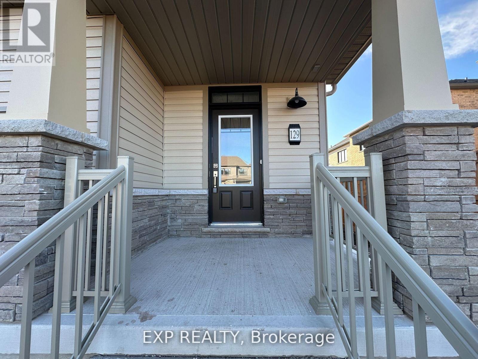 129 Masters Street, Welland, Ontario  L3B 0N4 - Photo 3 - X13720698