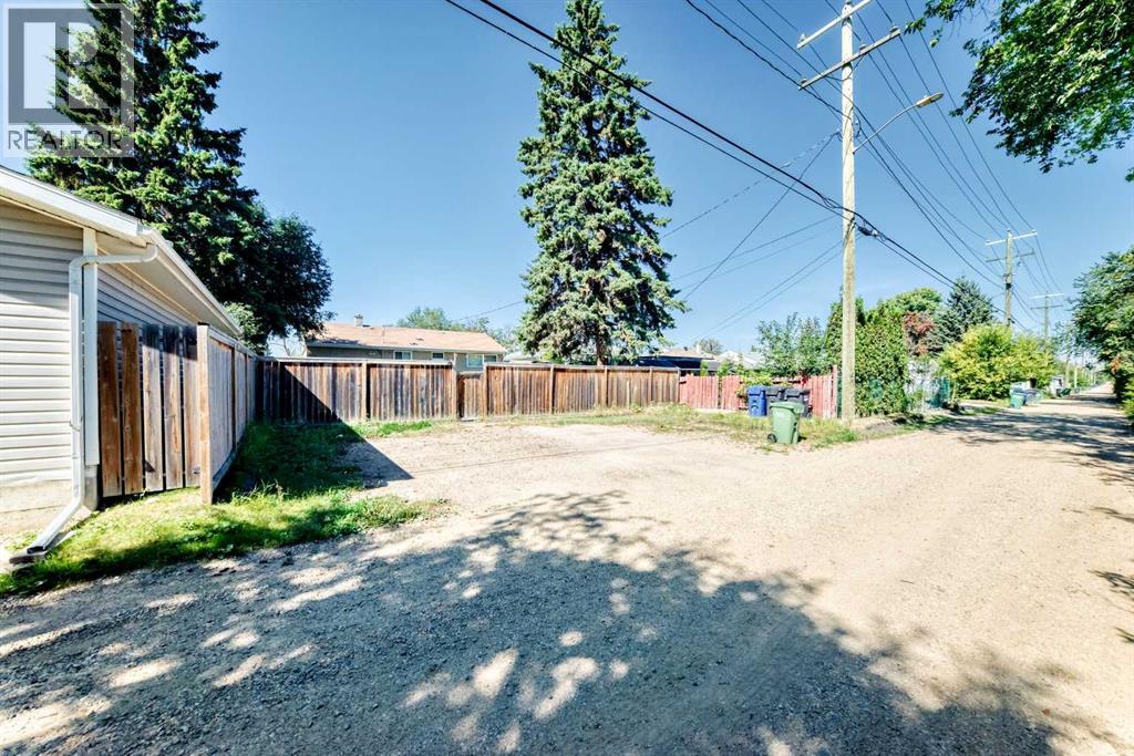 3927 40a Avenue, Red Deer, Alberta  T4N 2W9 - Photo 43 - A2340600