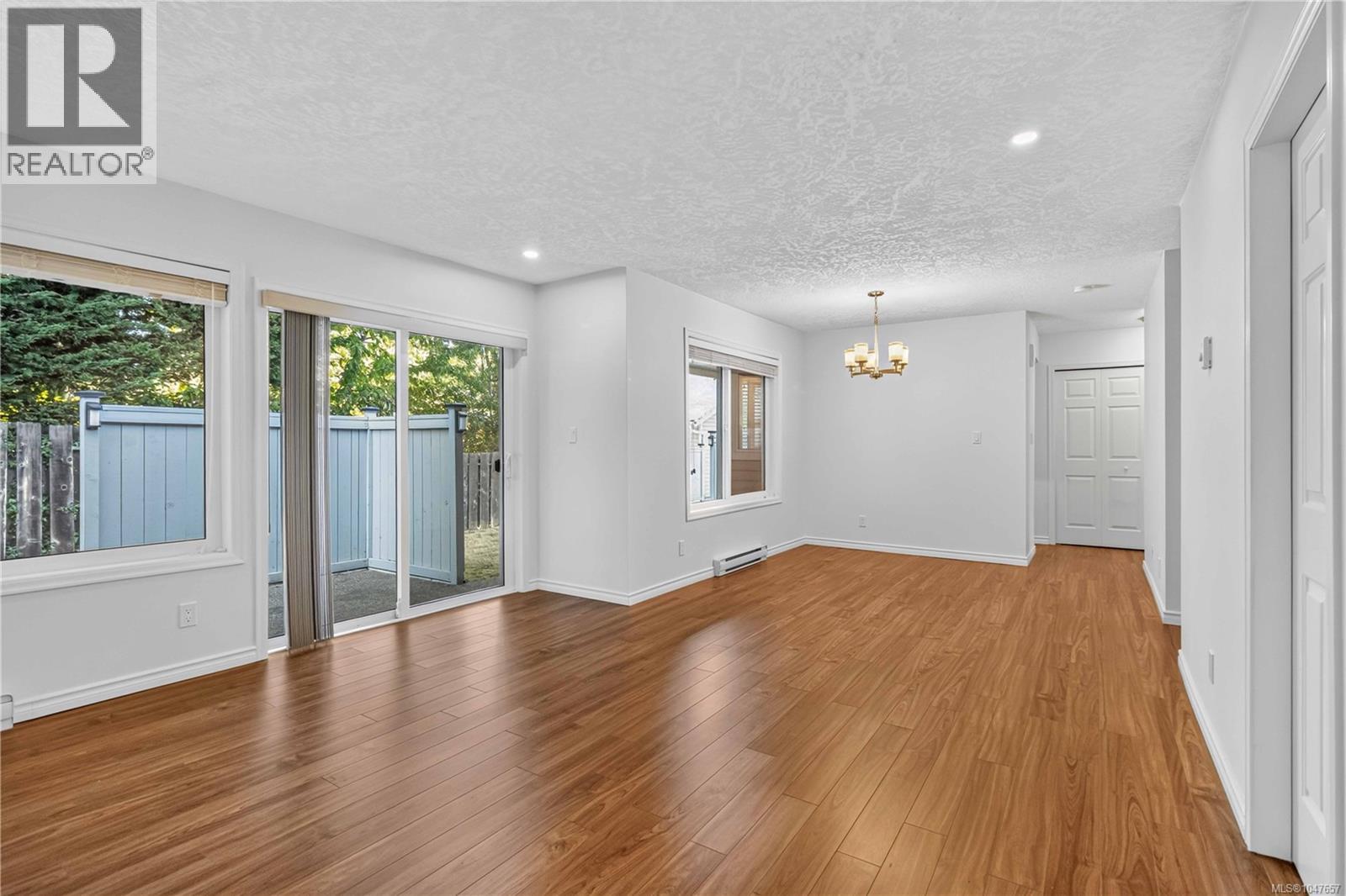 9 3966 Cedar Hill Cross Rd, Saanich, British Columbia  V8P 5R4 - Photo 13 - 1047657
