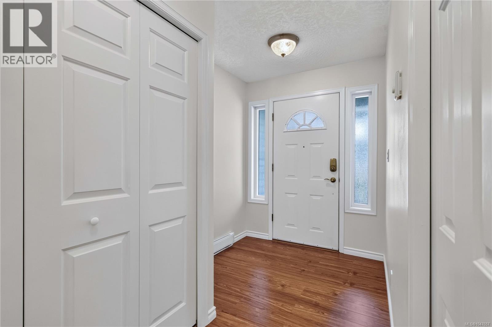 9 3966 Cedar Hill Cross Rd, Saanich, British Columbia  V8P 5R4 - Photo 6 - 1047657