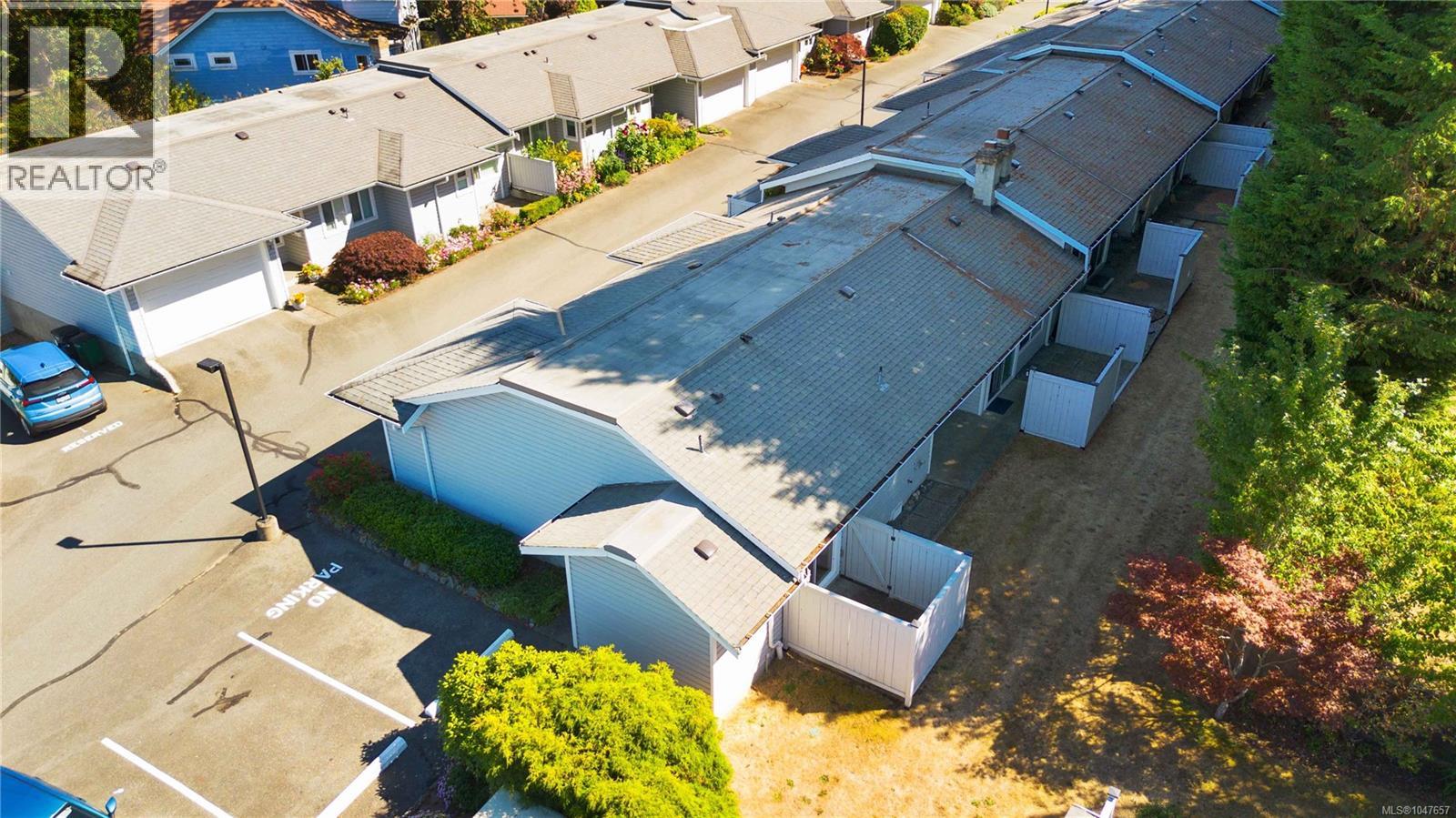 9 3966 Cedar Hill Cross Rd, Saanich, British Columbia  V8P 5R4 - Photo 44 - 1047657