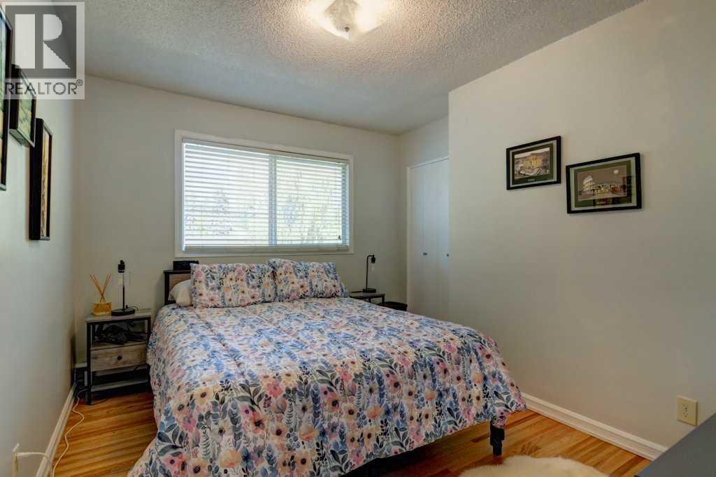 128 Chinook Drive Sw, Calgary, Alberta  T2V 2P9 - Photo 27 - A2340246