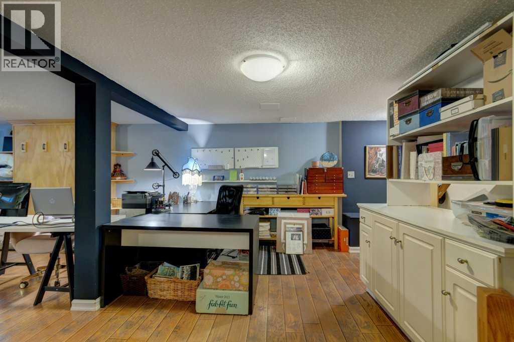 128 Chinook Drive Sw, Calgary, Alberta  T2V 2P9 - Photo 34 - A2340246