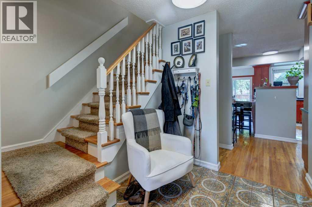128 Chinook Drive Sw, Calgary, Alberta  T2V 2P9 - Photo 7 - A2340246