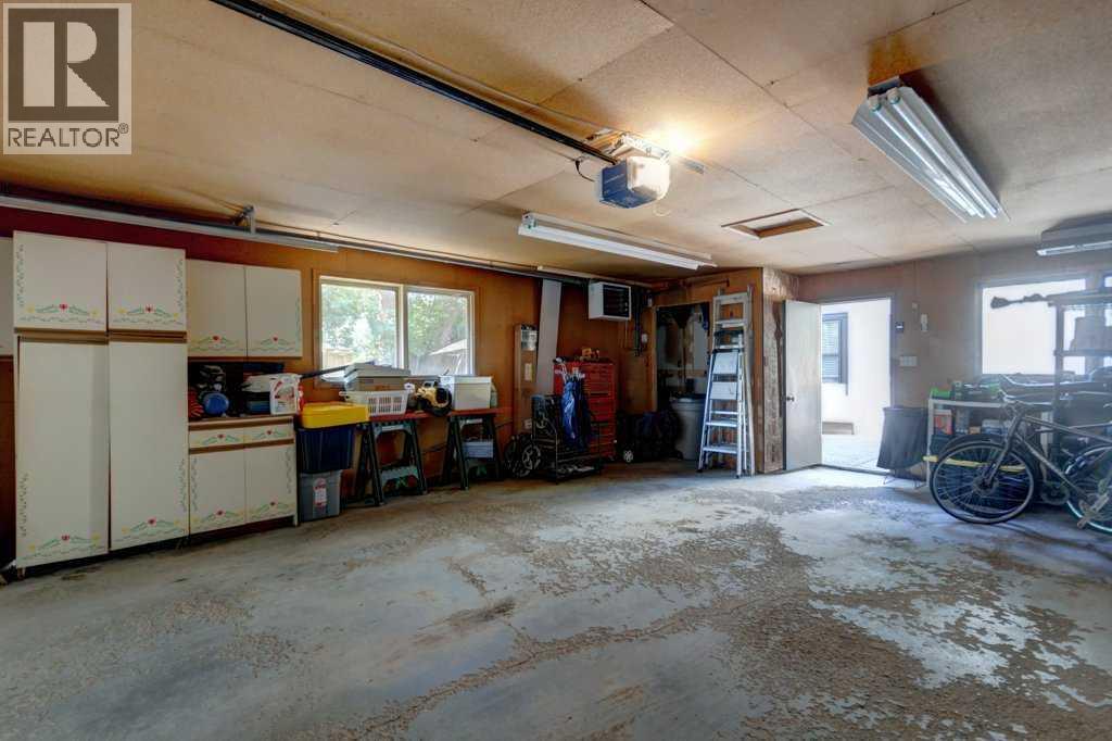 128 Chinook Drive Sw, Calgary, Alberta  T2V 2P9 - Photo 46 - A2340246
