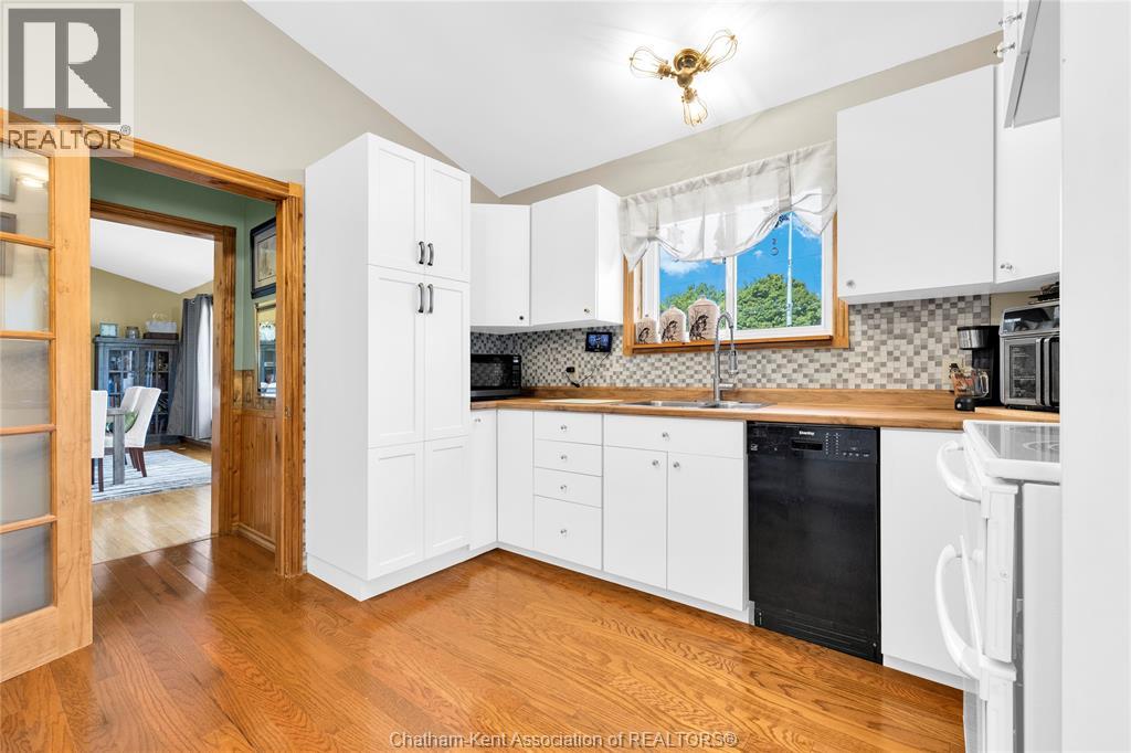 46 Highland Drive, Chatham, Ontario  N7M 4C3 - Photo 8 - 26020910
