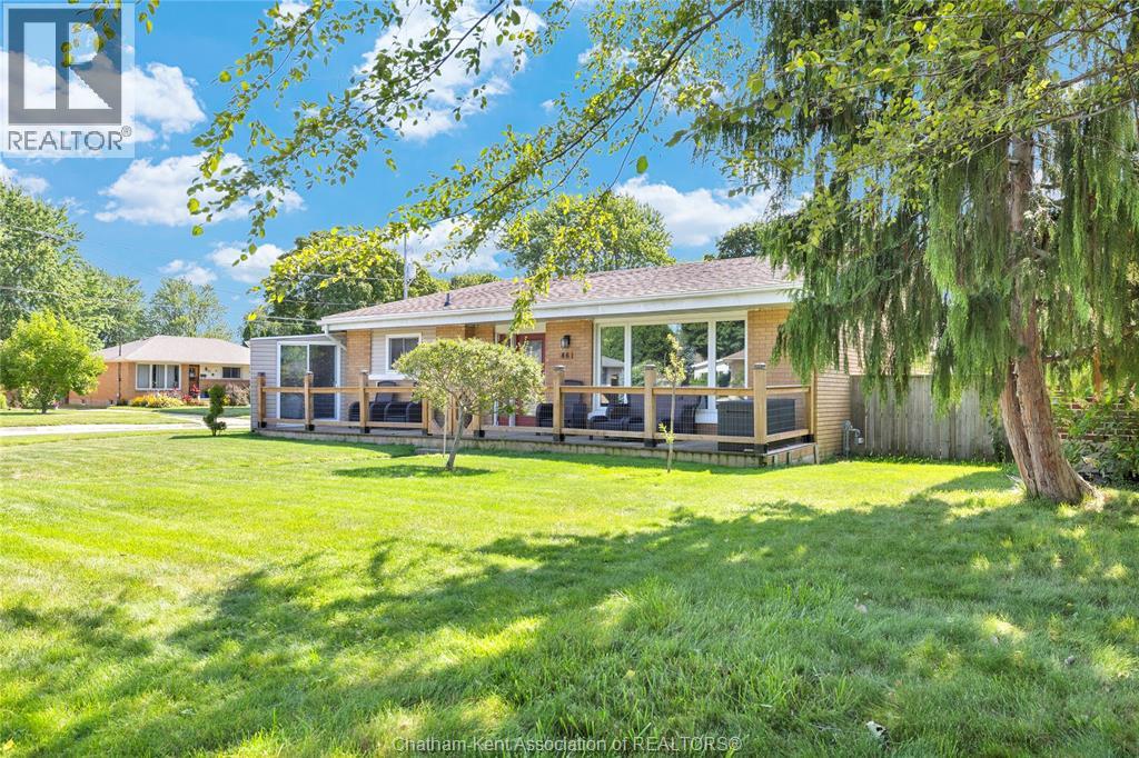 46 Highland Drive, Chatham, Ontario  N7M 4C3 - Photo 4 - 26020910