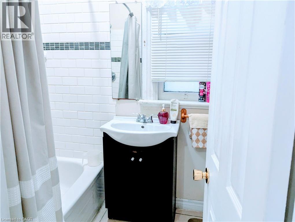 81 Grey Street, Brantford, Ontario  N3T 2T4 - Photo 36 - 40853727