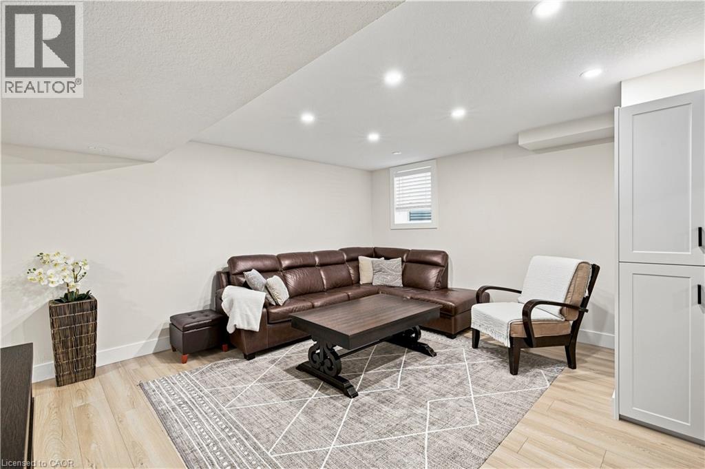 62 Corfield Drive, Kitchener, Ontario  N2A 3W9 - Photo 43 - 40858810