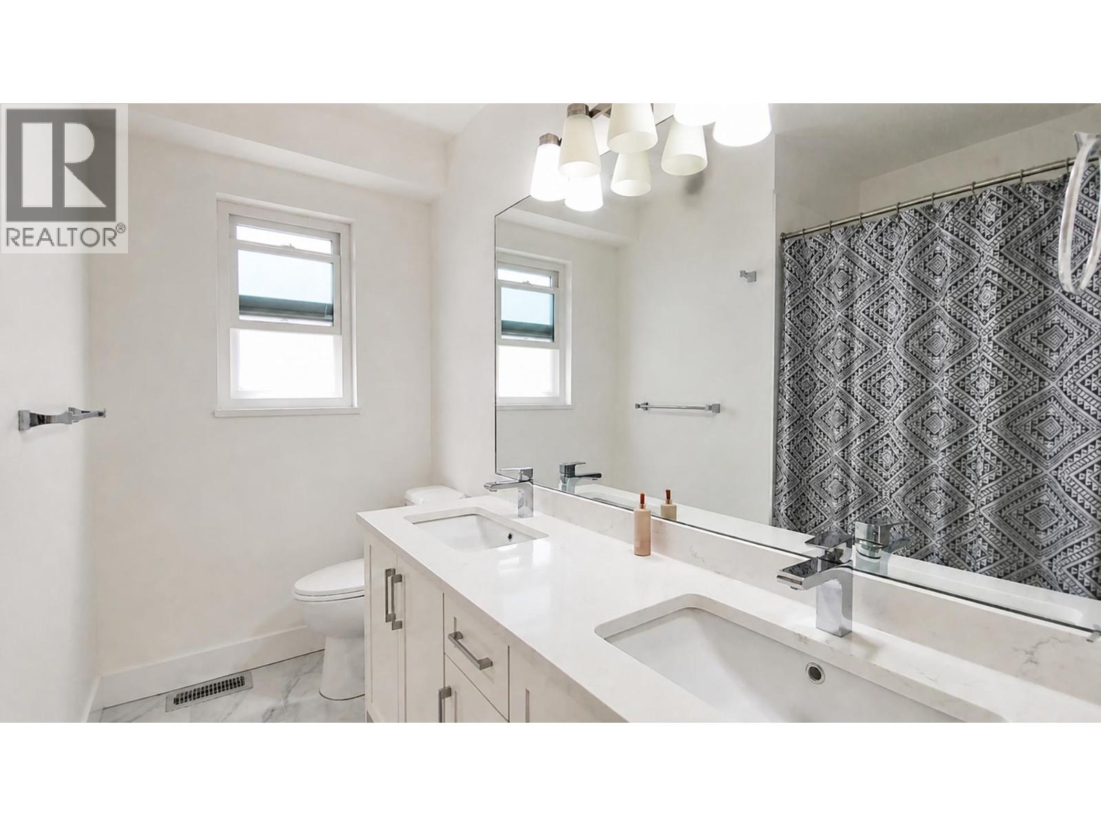 23 N Fell Avenue, Burnaby, British Columbia  V5B 1L3 - Photo 20 - R3159549