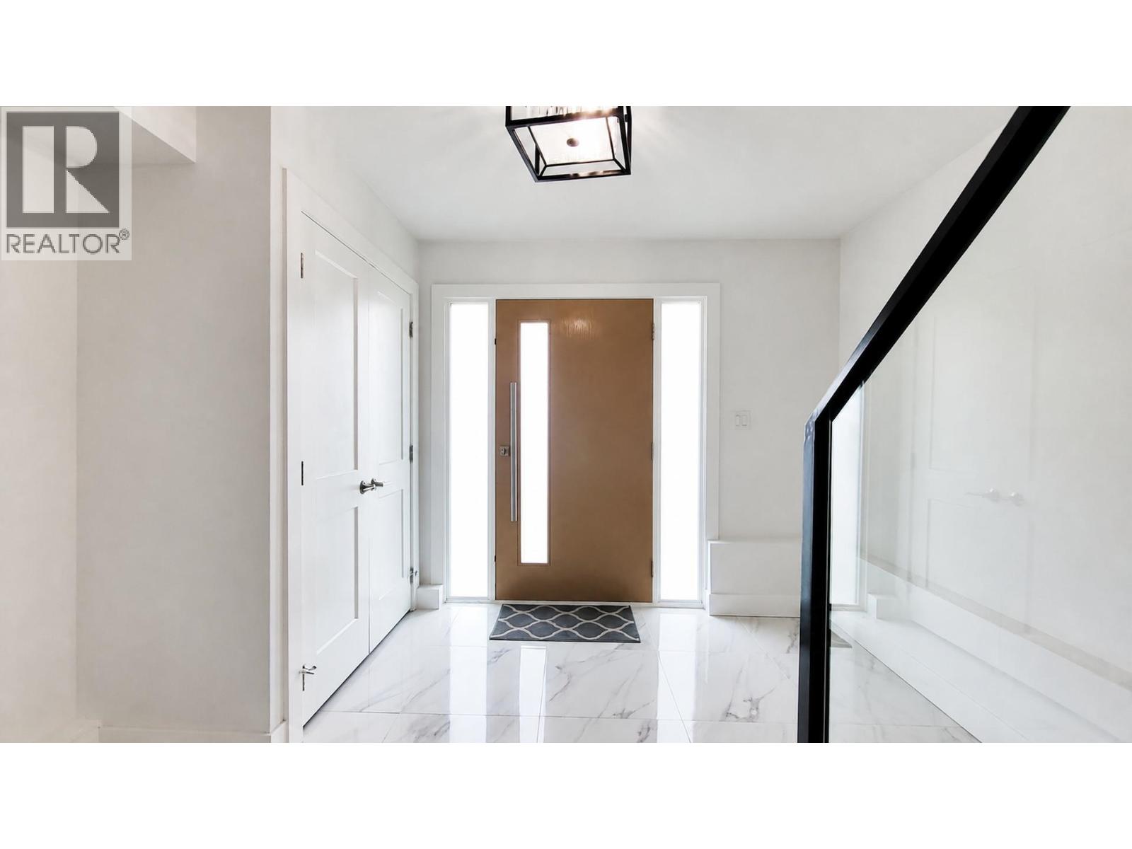 23 N Fell Avenue, Burnaby, British Columbia  V5B 1L3 - Photo 22 - R3159549