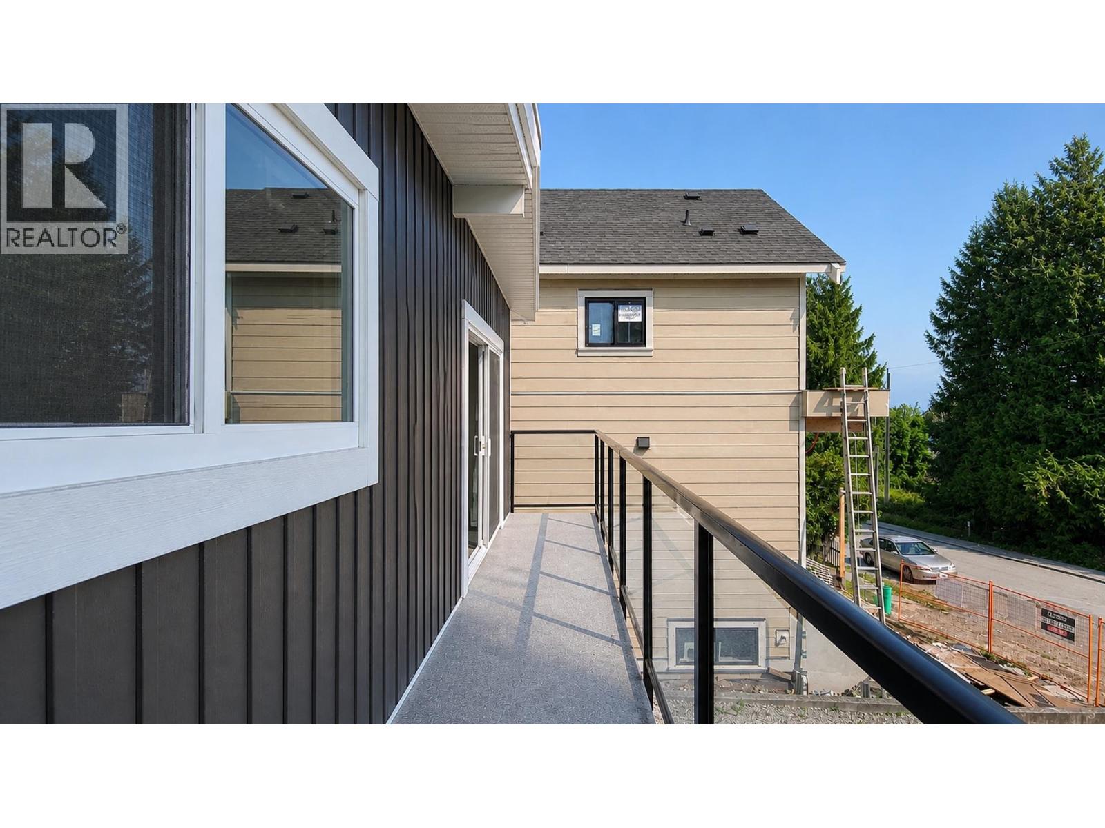 23 N Fell Avenue, Burnaby, British Columbia  V5B 1L3 - Photo 24 - R3159549
