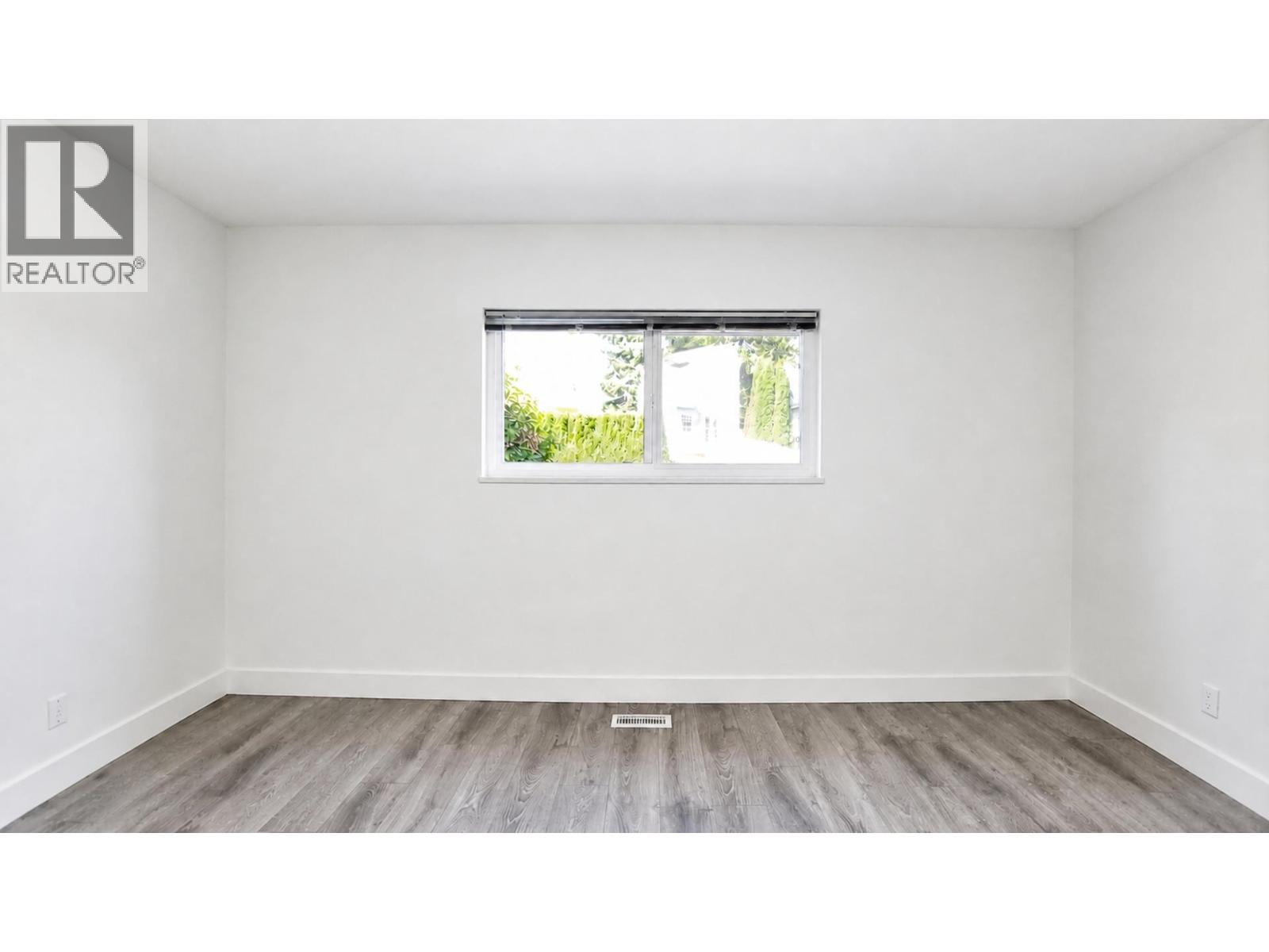 23 N Fell Avenue, Burnaby, British Columbia  V5B 1L3 - Photo 15 - R3159549