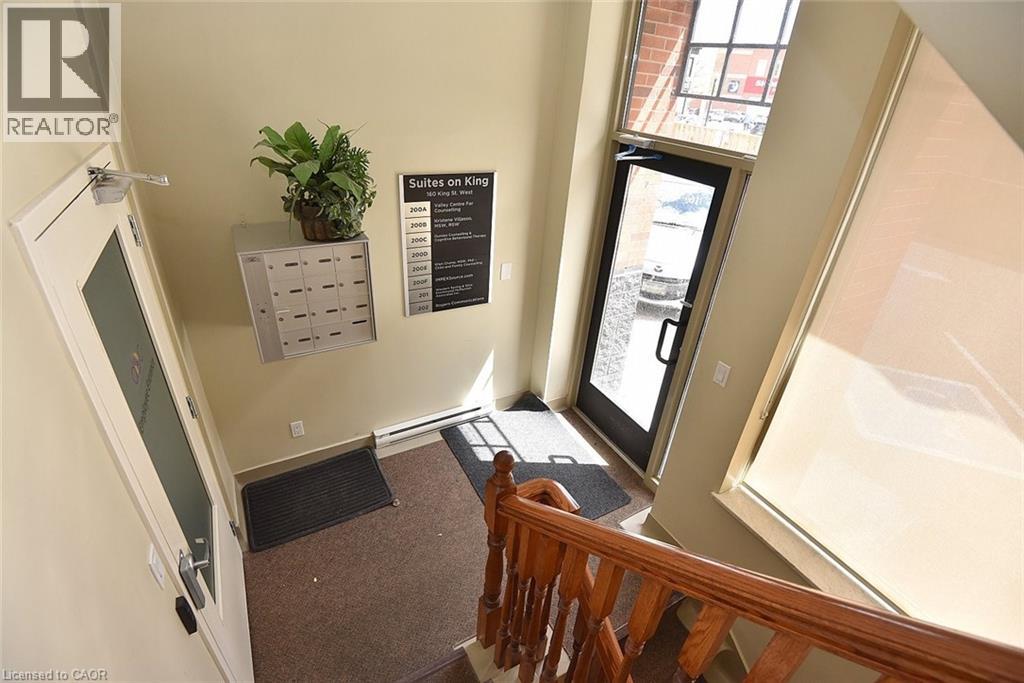 160 King Street W Unit# Second Floor, Dundas, Ontario  L9H 1V4 - Photo 4 - 40851394