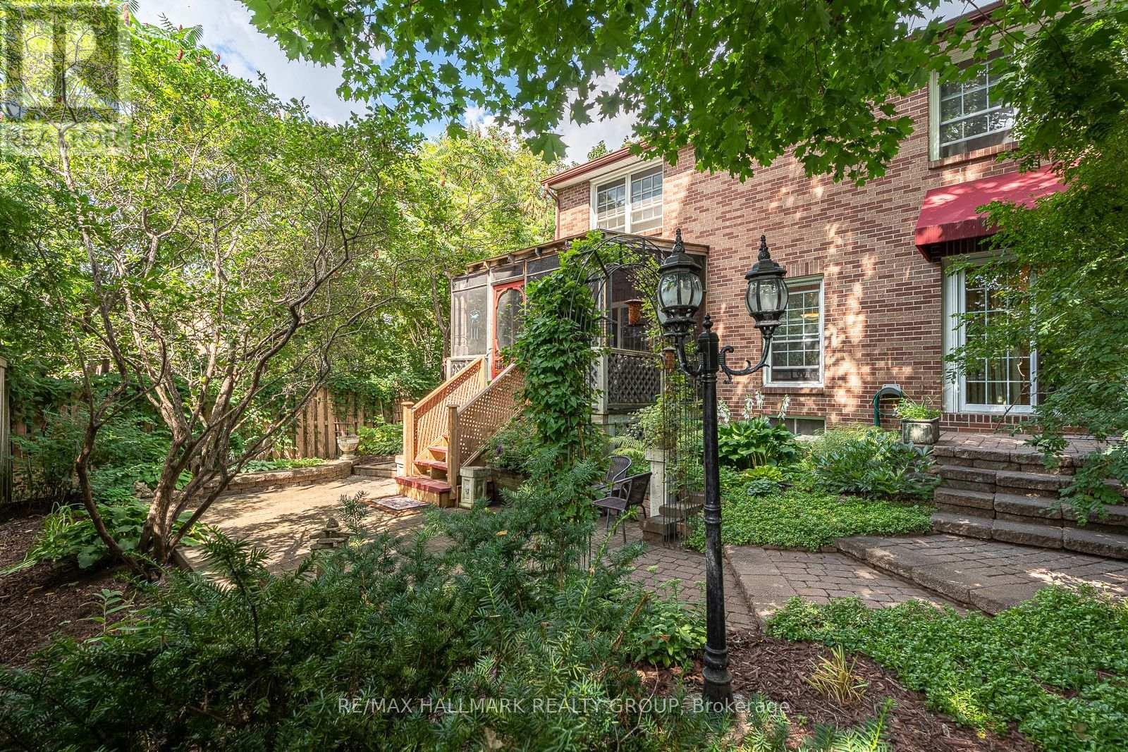 2 - 1898 Russell Road, Ottawa, Ontario  K1G 1L6 - Photo 6 - X13720782