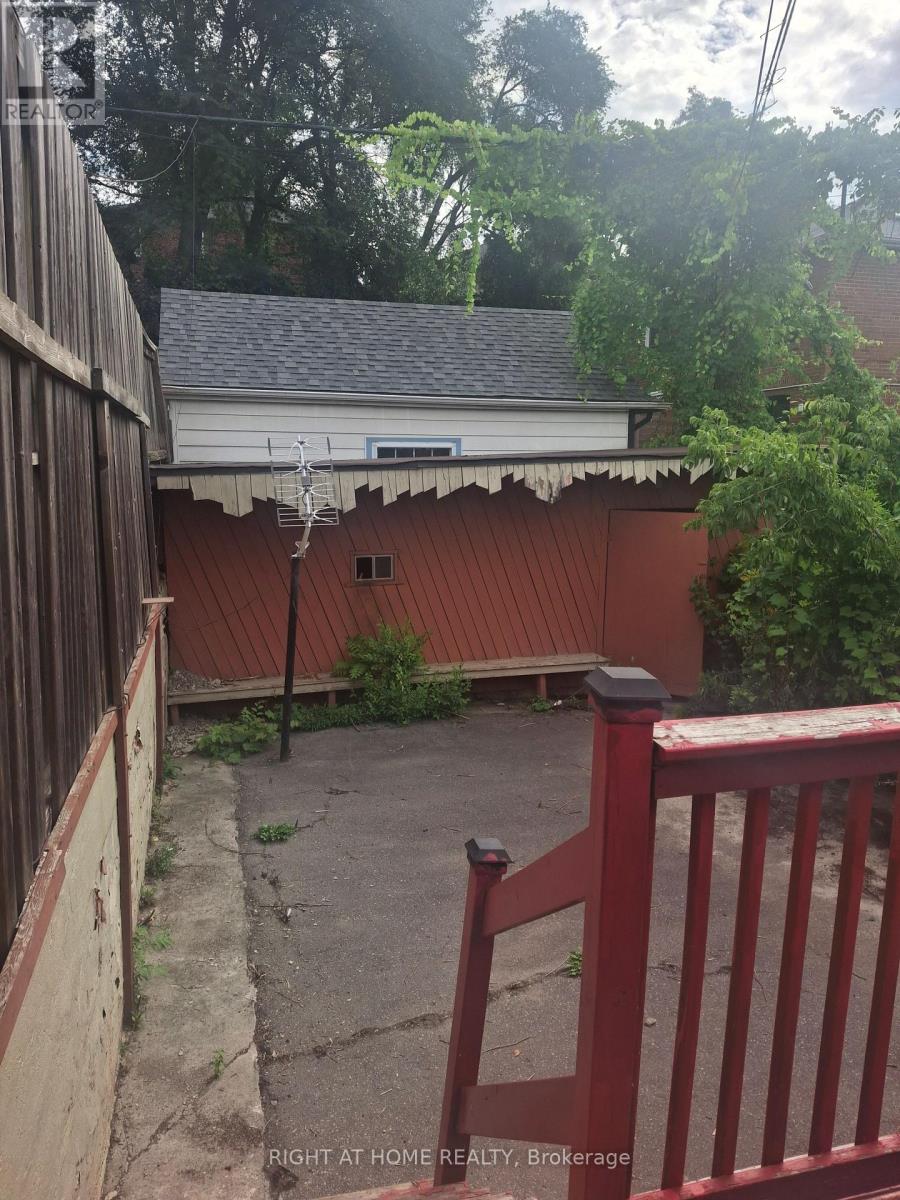 523 Caledonia Road, Toronto, Ontario  M6E 4V3 - Photo 3 - W13720780