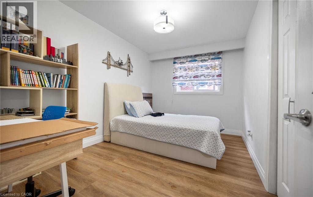 2221 Florian Road, Mississauga, Ontario  L5A 3Y9 - Photo 19 - 40858278