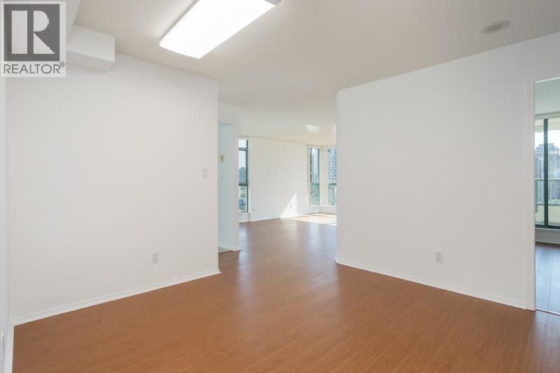 1603 5833 Wilson Avenue, Burnaby, British Columbia  V5H 4R8 - Photo 11 - R3159528