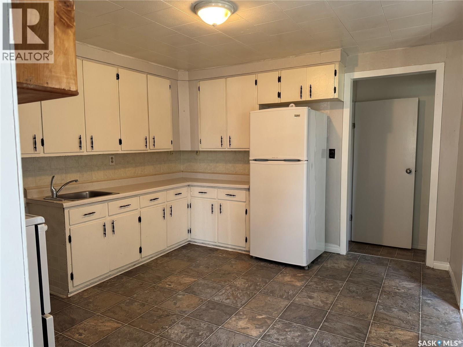 109 Maple Street, Wolseley, Saskatchewan  S0G 5H0 - Photo 3 - SK046893