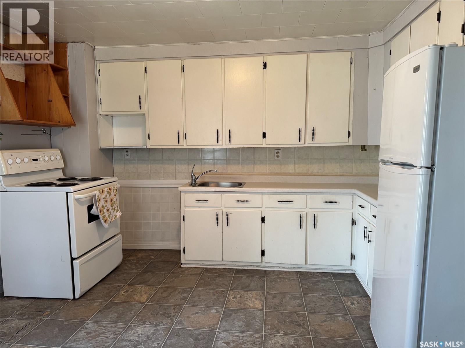 109 Maple Street, Wolseley, Saskatchewan  S0G 5H0 - Photo 4 - SK046893