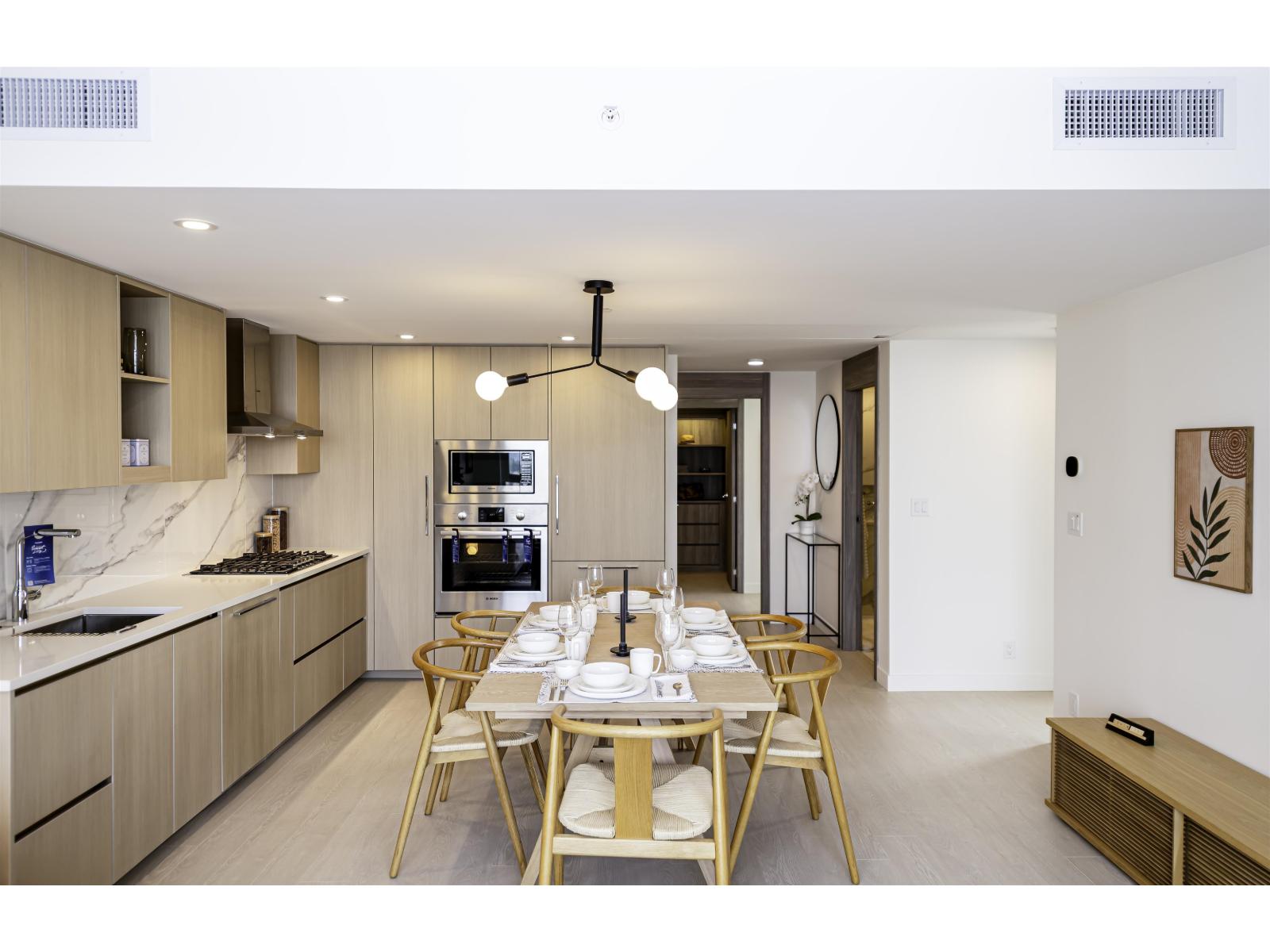 3406 13768 100 Avenue, Surrey, British Columbia  V3T 0V2 - Photo 3 - R3159281