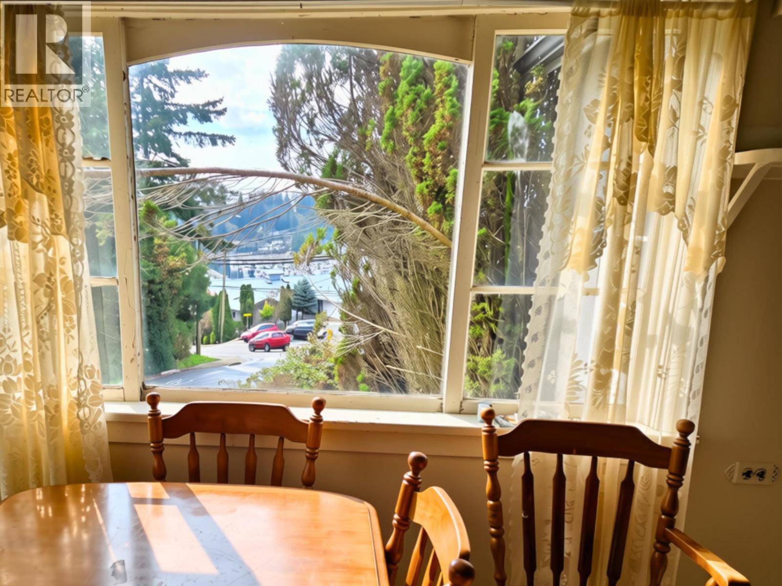 547 N Fletcher Road, Gibsons, British Columbia  V0N 1V0 - Photo 7 - R3158970