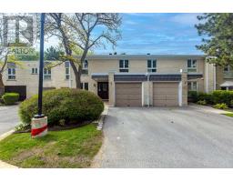 50 - 27 PROUDBANK MILLWAY, Toronto, Ontario