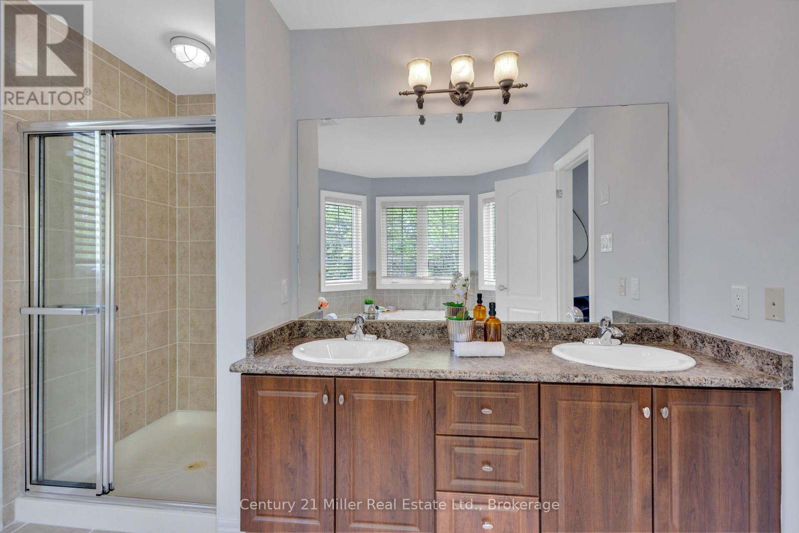 2241 Adirondak Trail, Oakville, Ontario  L6M 4W4 - Photo 26 - W13720838