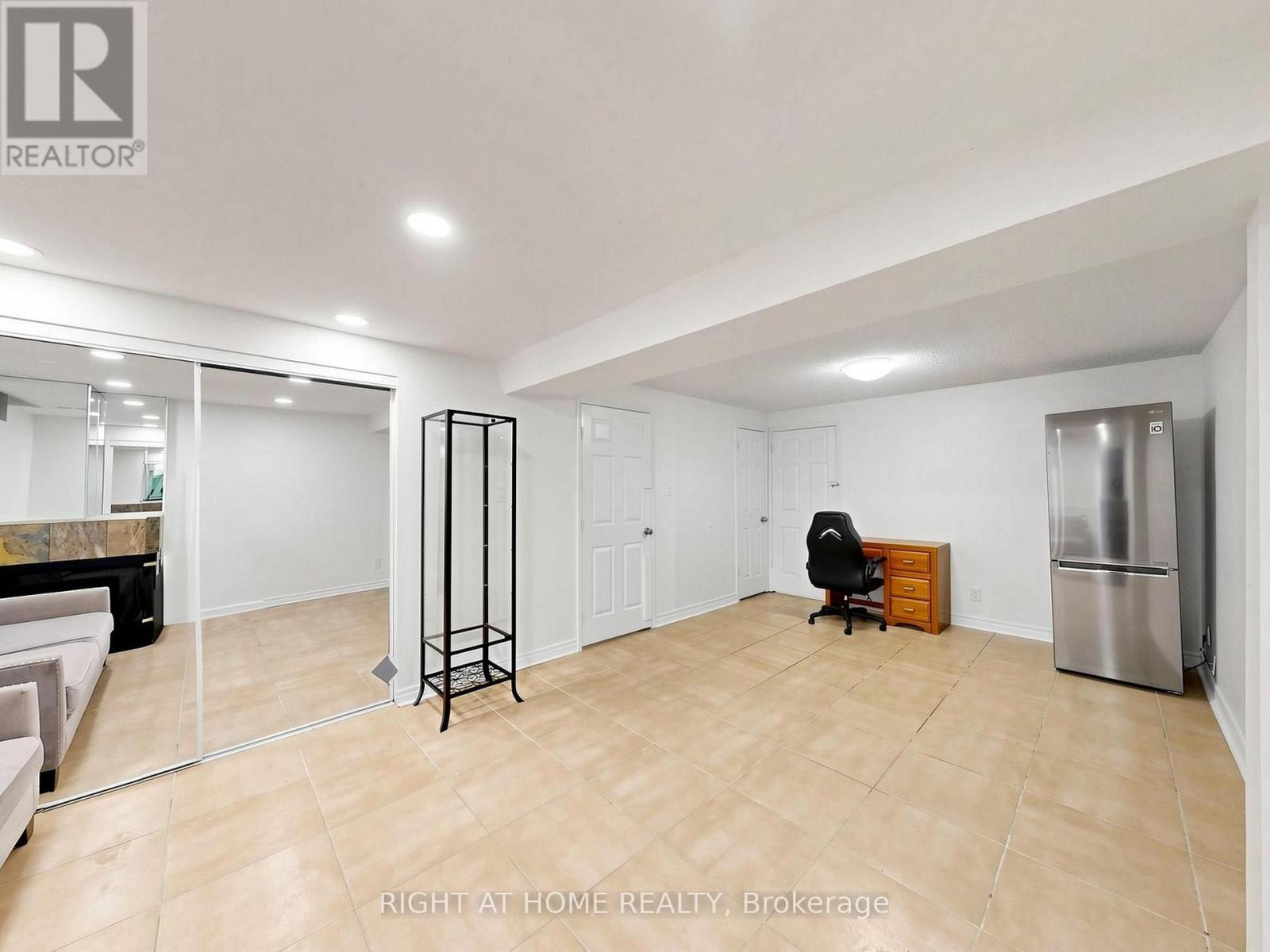 43 Topham Crescent, Richmond Hill, Ontario  L4C 9H1 - Photo 36 - N13720842