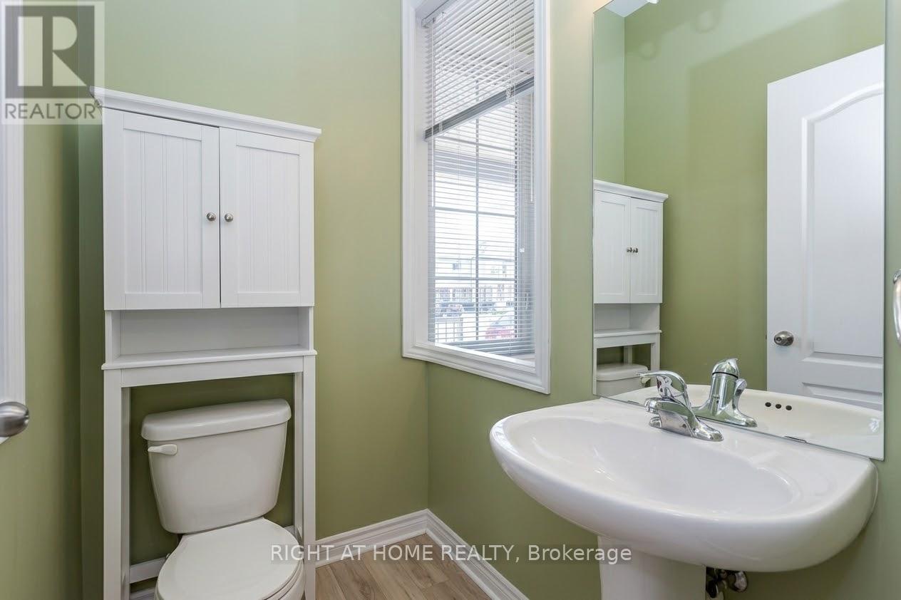 92 Pearcey Crescent, Barrie, Ontario  L4N 6R7 - Photo 10 - S13720818