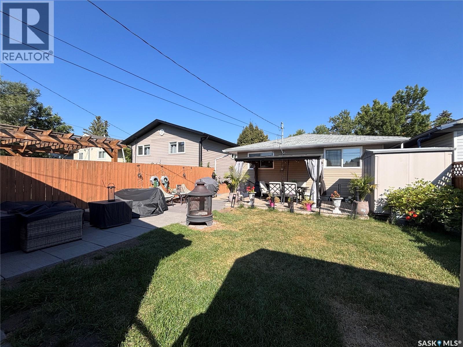 1524 Bradwell Avenue, Saskatoon, Saskatchewan  S7N 2R7 - Photo 3 - SK046856